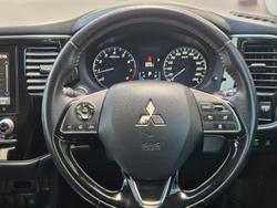 2019 Mitsubishi
Outlander LS