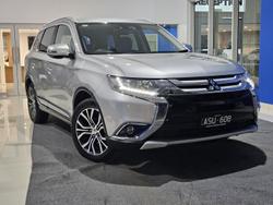 2018 Mitsubishi
Outlander LS