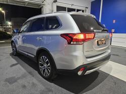 2018 Mitsubishi
Outlander LS