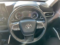2022 Toyota
                Kluger GXL