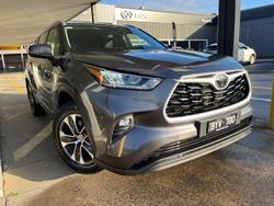 2022 Toyota
                Kluger GXL