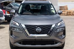 2025 Nissan
X-TRAIL ST