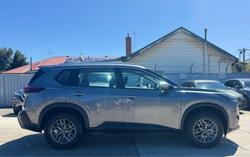 2025 Nissan X-TRAIL ST