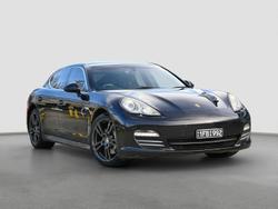 2010 Porsche
Panamera 4S
