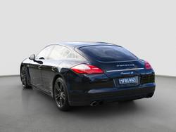 2010 Porsche
Panamera 4S