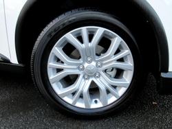 2021 Mitsubishi
Outlander ES
