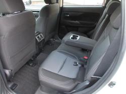 2021 Mitsubishi
Outlander ES