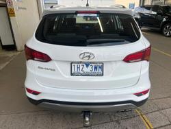 2015 Hyundai
Santa Fe Active