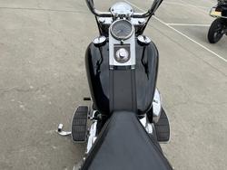 2005 HARLEY-DAVIDSON FLSTC HERITAGE SOFTAIL CLASSIC Black