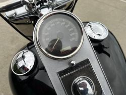 2005 HARLEY-DAVIDSON FLSTC HERITAGE SOFTAIL CLASSIC Black