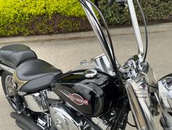 2005 HARLEY-DAVIDSON FLSTC HERITAGE SOFTAIL CLASSIC Black