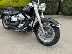 2005 HARLEY-DAVIDSON FLSTC HERITAGE SOFTAIL CLASSIC Black