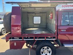 2013 TOYOTA LANDCRUISER