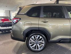 2025 Subaru
Forester Hybrid Touring