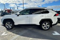 2020 Toyota
RAV4 GXL