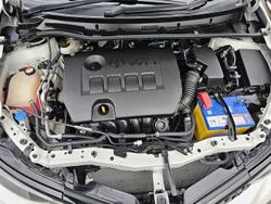2016 Toyota
                Corolla ZR