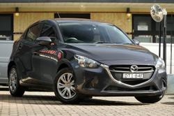 2017 Mazda
2 Neo