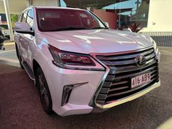 2020 Lexus
LX LX570