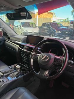 2020 Lexus
LX LX570
