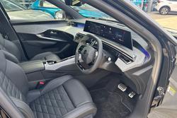 2024 Peugeot
3008 GT Premium Hybrid