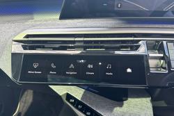 2024 Peugeot
3008 GT Premium Hybrid