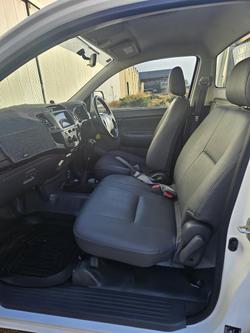 2011 Toyota
Hilux Workmate