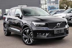 2024 Volvo
                XC40 Ultra B4 Dark