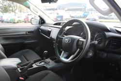 2022 Toyota
Hilux SR