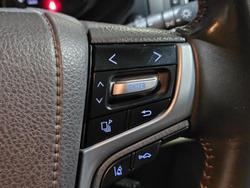 2021 Toyota
Landcruiser Prado VX