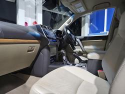 2021 Toyota
Landcruiser Prado VX