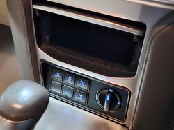 2021 Toyota
Landcruiser Prado VX