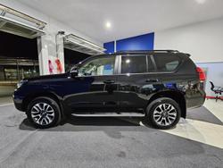 2021 Toyota
Landcruiser Prado VX