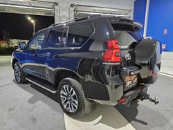 2021 Toyota
Landcruiser Prado VX