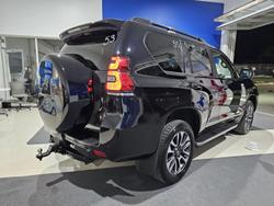 2021 Toyota
Landcruiser Prado VX