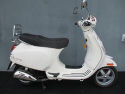 Vespa LX 125