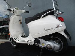 2012 VESPA LX 125 White
