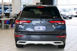 2024 Mitsubishi
Outlander LS