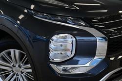 2024 Mitsubishi
Outlander LS