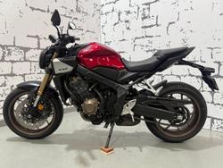 2024 Honda CB650R CB Red