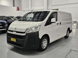 2019 Toyota
Hiace