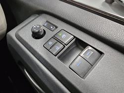2019 Toyota
Hiace