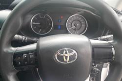 2018 Toyota
Hilux SR