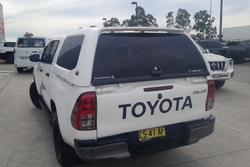 2018 Toyota
Hilux SR