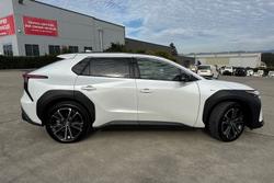 2023 Toyota
bZ4X