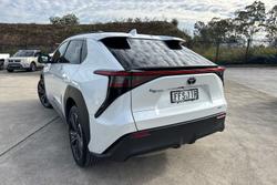 2023 Toyota
bZ4X