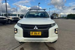 2021 Mitsubishi
Triton GLX