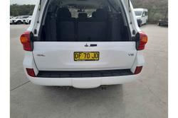 2015 Toyota
                Landcruiser GXL