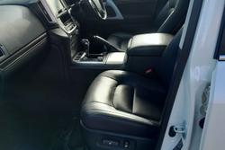 2020 Toyota
Landcruiser VX