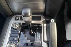 2020 Toyota
Landcruiser VX