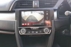 2016 Honda
                Civic VTi-S